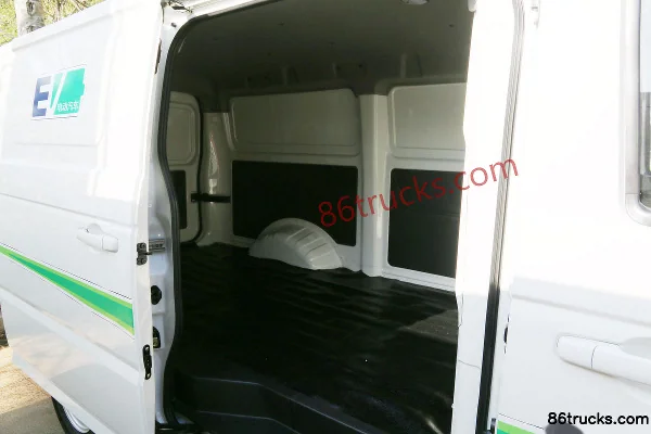 Kama Ruijie ES4200 3.15T 2.67m Electric Closed Logistics Van 40.78kWh Body (1) | 86Trucks
