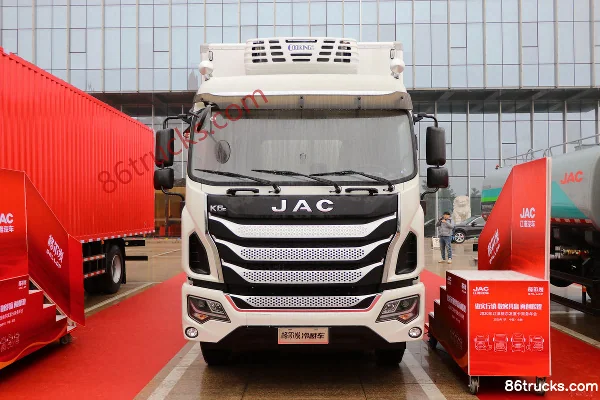 JAC Gallop K6L II 220 hp 4X2(6 wheels) 7.2m Refrigerated Truck Exterior (2) | 86Trucks