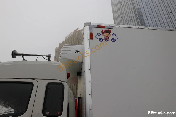 JAC Gallop K6L II 220 hp 4X2(6 wheels) 7.2m Refrigerated Truck Body (1) | 86Trucks