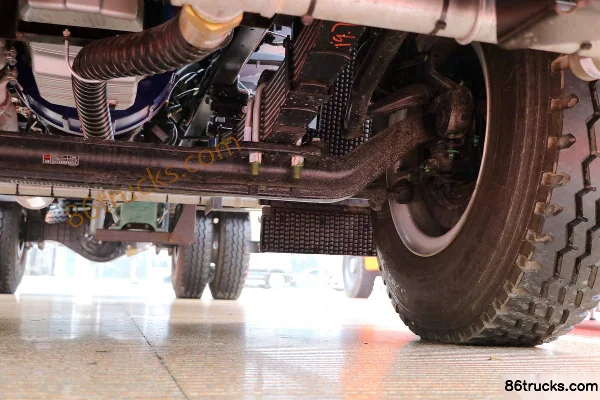 JAC Gallop K5L 220 hp 4X2(6 wheels) water sprinkler truck Chassis (3) | 86Trucks