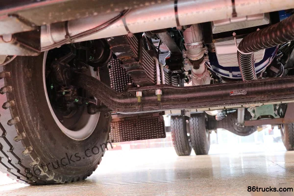 JAC Gallop K5L 220 hp 4X2(6 wheels) water sprinkler truck Chassis (2) | 86Trucks