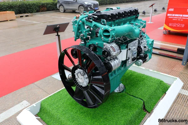 Xichai CA6DL6-36E6 360 hp 8.6L China VI Diesel Engine Exterior (3) | 86Trucks