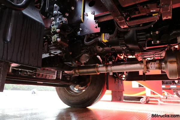 JAC Gallop A6 Medium Truck 220hp 4X2(6 wheels) 7.8m Van Cargo Truck (China VI) Chassis (3) | 86Trucks