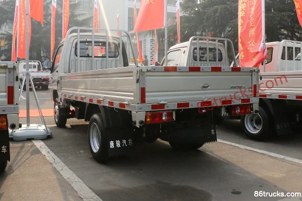 Tangjun Ouling Sailing F3-1 1,5 L 112 ch 4X2(6 roues) essence camionnette à ridelles cabine simple 3,08 m (China VI) Extérieur (3) | 86Truck