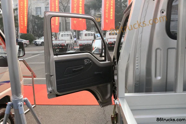 Tangjun Ouling Sailing F3-1 1,5 L 112 ch 4X2(6 roues) essence camionnette à ridelles cabine simple 3,08 m (China VI) (1) | 86Trucks