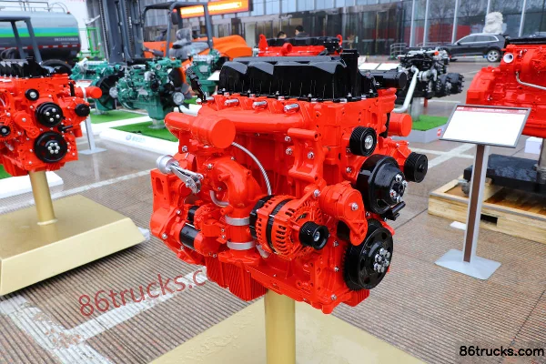 Anhui Cummins B4.5NS6B210 210 hp 4.5L China VI Diesel Engine Exterior (2) | 86Trucks