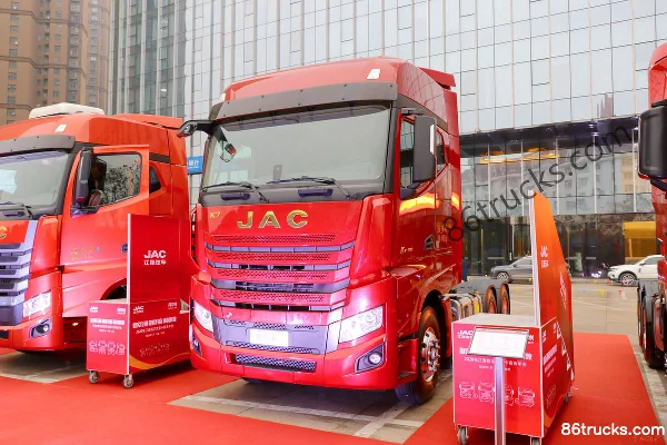 JAC Gallop K7W Heavy Truck Northern Comfort Edition 540 hp 6X4(10 wheels) Tractor Truck (Fangsheng Rear Axle) Exterior (3) | 86Trucks