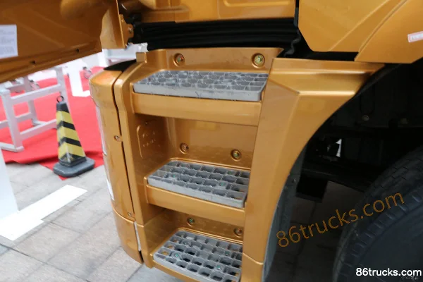 Hualing Hanma H7 camion lourd 420 ch 6X4(10 roues) tracteur routier Cabine (3) | 86Trucks