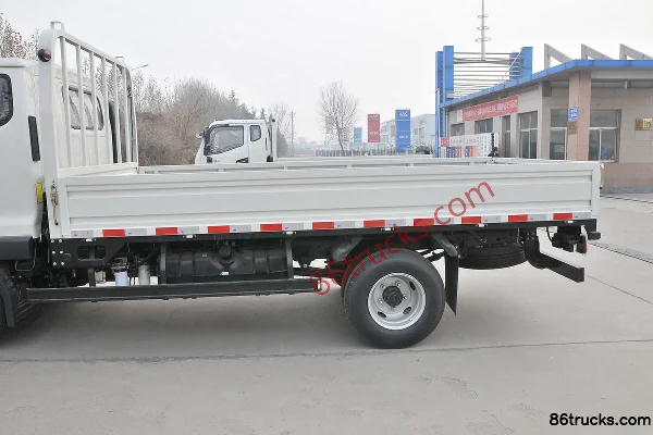 JAC Junling V5 116hp 4X2(6 wheels) 3.85m single-row flatbed light truck Body (3) | 86Trucks