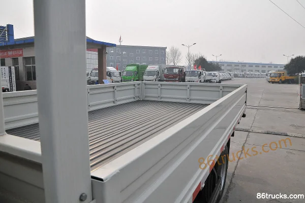 JAC Junling V5 116hp 4X2(6 wheels) 3.85m single-row flatbed light truck Body (1) | 86Trucks