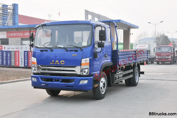 JAC Shuailing Q8 154hp 4X2(6 wheels) 5.25m half-row flatbed cargo truck Exterior (3) | 86Trucks