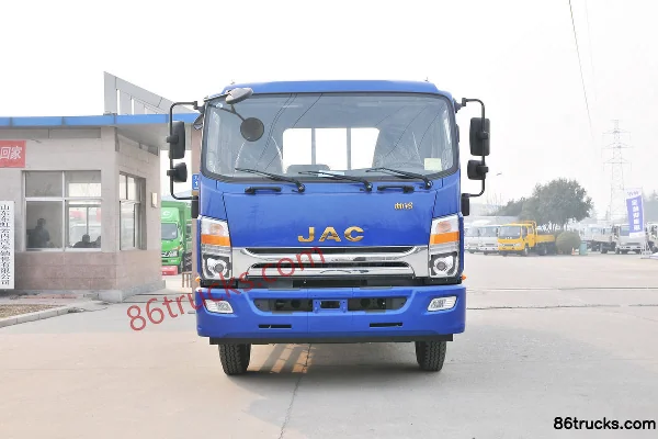 JAC Shuailing Q8 154hp 4X2(6 wheels) 5.25m half-row flatbed cargo truck Exterior (2) | 86Trucks