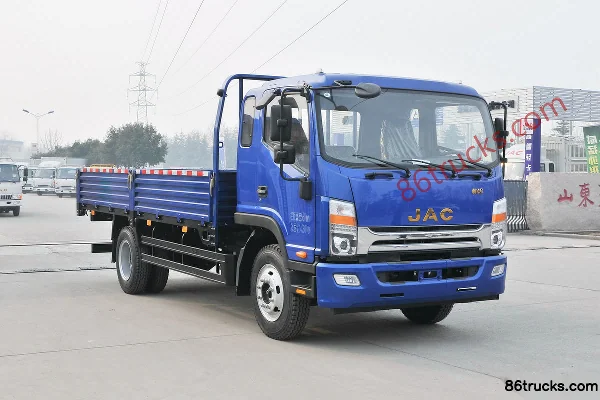 JAC Shuailing Q8 154hp 4X2(6 wheels) 5.25m half-row flatbed cargo truck Exterior