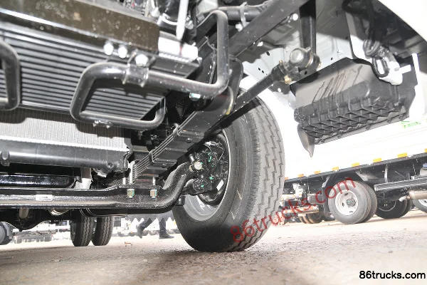 JAC Junling E3 102 hp 4X2(6 wheels) 3.7 m single-row flatbed light truck Chassis (3) | 86Trucks