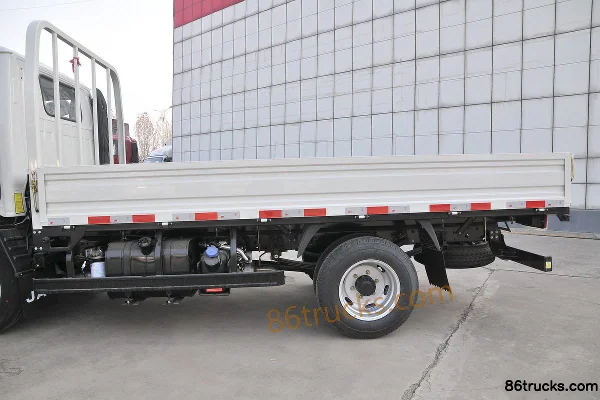 JAC Junling E3 102 hp 4X2(6 wheels) 3.7 m single-row flatbed light truck Body (1) | 86Trucks