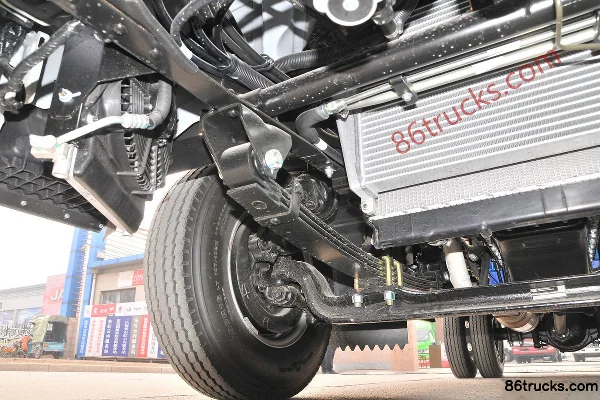 JAC Junling E5 116hp 4X2(6 wheels) 3.82m Extended Cab Van Light Truck Chassis (2) | 86Trucks