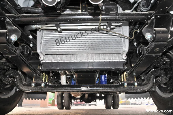 JAC Junling E5 116hp 4X2(6 wheels) 3.82m Extended Cab Van Light Truck Chassis (1) | 86Trucks