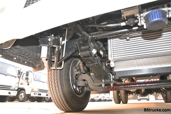 JAC Shuailing E Zhongti 132 ch 4X2(6 roues) camion léger à ridelles 3,85 m cabine demi-avancée Châssis (2) | 86Trucks