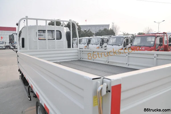 JAC Shuailing E Zhongti 132 ch 4X2(6 roues) camion léger à ridelles 3,85 m cabine demi-avancée Carrosserie (3) | 86Trucks