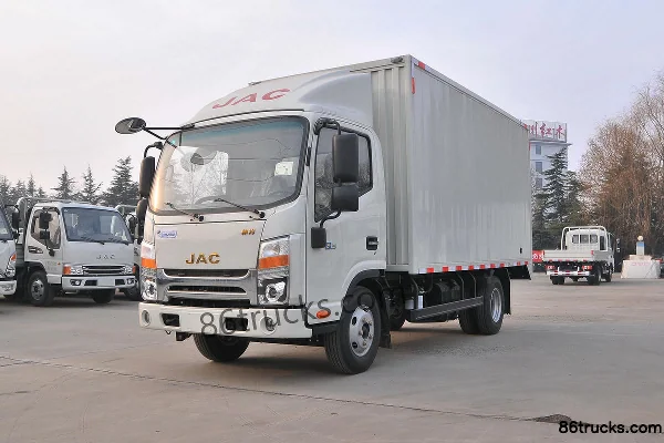 JAC Shuailing Q3 120hp 4X2(6 wheels) 4.13m Single Row Van Light Truck Exterior (3) | 86Trucks