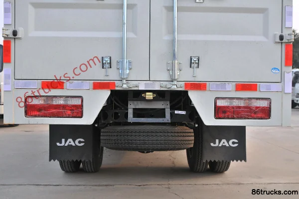 JAC Shuailing Q3 120hp 4X2(6 wheels) 4.13m Single Row Van Light Truck Body (2) | 86Trucks