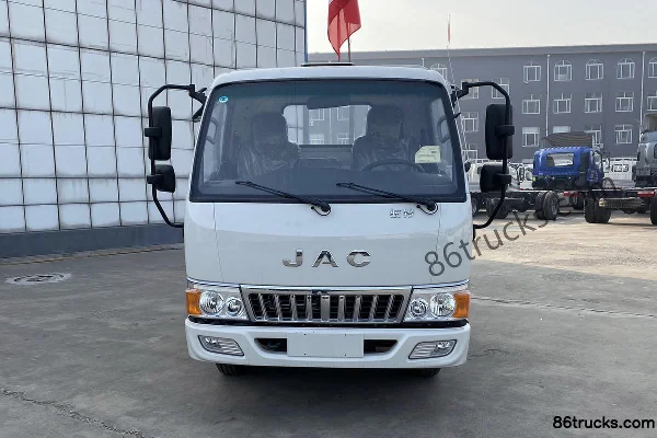 JAC Junling E3 102 hp 4X2(6 wheels) 3.7 m single-row flatbed light truck Exterior (2) | 86Trucks