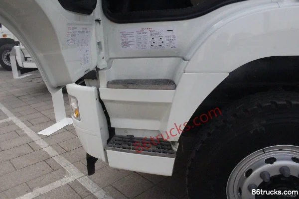 Hualing Heavy Truck 360 hp 8X4(12 wheels) concrete mixer truck (China VI) Cab (1) | 86Trucks