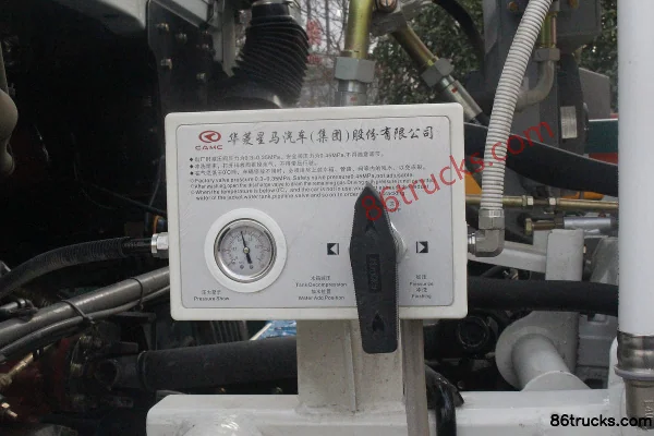 Hualing Heavy Truck 360 hp 8X4(12 wheels) concrete mixer truck (China VI) Body (3) | 86Trucks