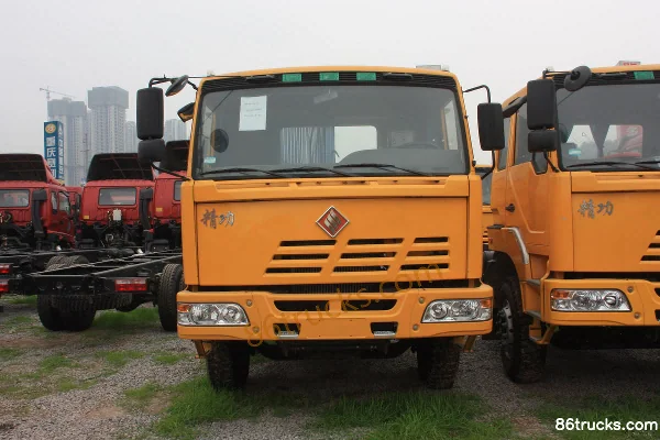 Jingong New Expedition series heavy truck 290hp 6X4(10 wheels) 5.4m dump truck Exterior