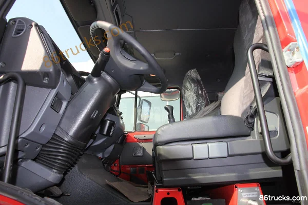 Mercedes-Benz Zetros camion lourd 330 ch 6X6(10 roues) camion porteur fourgon (modèle 2733) Cabine (1) | 86Trucks