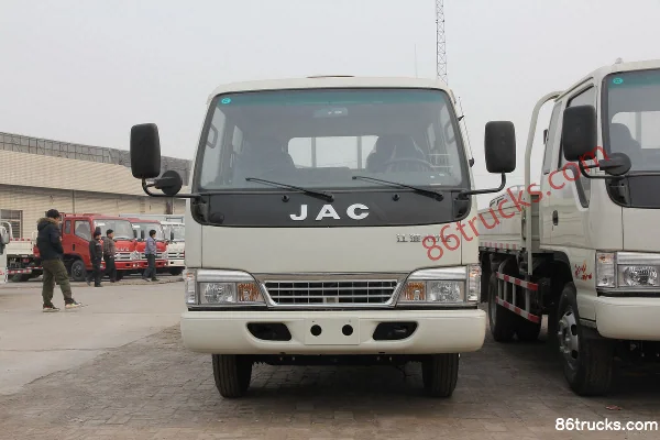 JAC Dahaoyun 95 hp 4X2(6 wheels) 3.2m double-row light truck Exterior (2) | 86Trucks