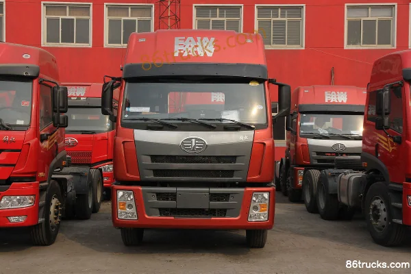 FAW Jiefang New Aowei (J5P) Heavy Truck 330 hp 6X2(8 wheels) Tractor Truck Exterior