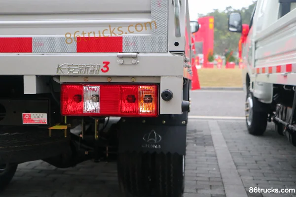 Changan Kuayue Xinbao 3 version standard 1,5 L essence 112 ch 4X2(6 roues) micro camion plateau simple cabine 2,85 m (China VI) Carrosserie