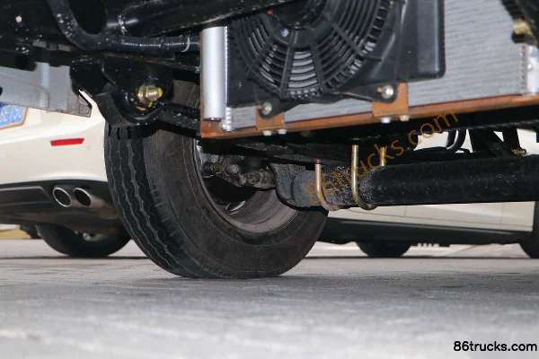 Changan Kuayue Zhe D5 PLUS Comfort 116hp 4X2(6 wheels) 2.85m double-row flatbed mini truck Chassis (2) | 86Trucks
