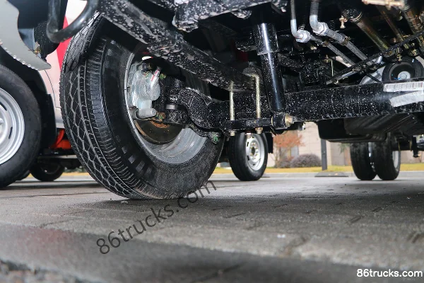 Changan Kuayue Wang X1 112hp 4X2(6 wheels) Garbage Truck Chassis (China VI) (2) | 86Trucks