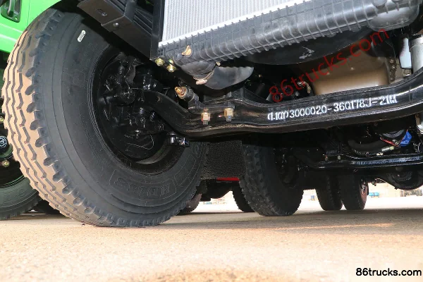 NanJun Ruijie D50 220hp 6X2(8 wheels) 4.6m Dump Truck Chassis (2) | 86Trucks