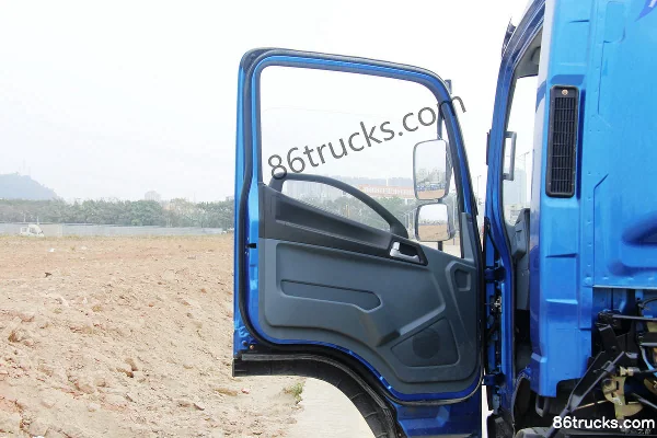 FAW Hongta FAW Jiefang Gongshi 154 hp 4X2(6 wheels) 5.2m single-row van cargo truck Cab (1) | 86Trucks