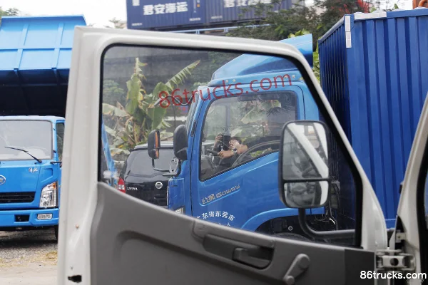 FAW Hongta FAW Jiefang Baling 78 hp 4X2(6 wheels) 3.77m Single Row Van Light Truck Cab (2) | 86Trucks