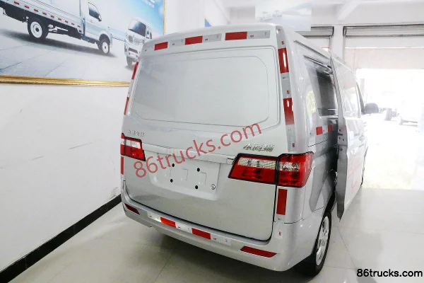 Jinbei Xiaohaishi X30 confort fourgon 86 ch 1,4 L 2/5 places minibus Extérieur (3) | 86Trucks