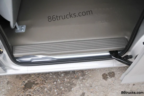 Wuling Rongguang V 2019 Practical Edition 99hp Gasoline 1.5L Panel Van (China VI) Cargo Box (3) | 86Trucks