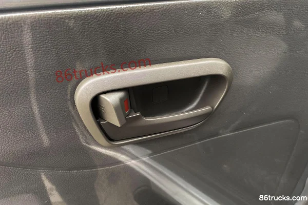 Wuling Rongguang V 2019 Practical Edition 99hp Gasoline 1.5L Panel Van (China VI) Cab (2) | 86Trucks