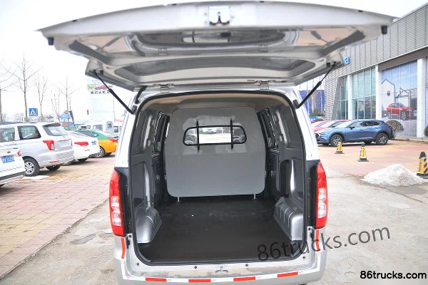 Wuling Hongguang V 2019 Basic Edition 99hp Gasoline 1.5L Panel Van (China VI) Cargo Box (1) | 86Trucks