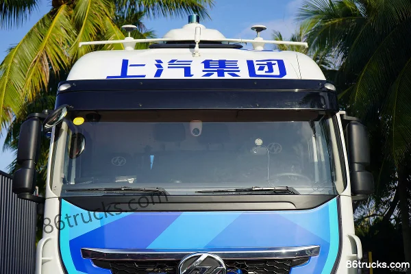 SAIC Hongyan Genlyon C6 Heavy Truck 5G Intelligent Edition 380hp 4X2(6 wheels) LNG Tractor Truck (High Roof)(China VI) Exterior (2) | 86Truc