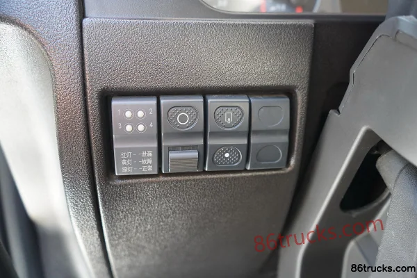 SAIC Hongyan Genlyon C6 Heavy Truck 5G Intelligent Edition 380hp 4X2(6 wheels) LNG Tractor Truck (High Roof)(China VI) Cab (3) | 86Trucks
