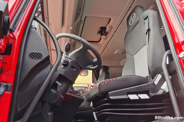 SAIC Hongyan GenlyonC6 camion lourd 380 ch 4X2(6 roues) tracteur routier LNG (pont arrière HY300S) (China VI) Cabine (3) | 86Trucks