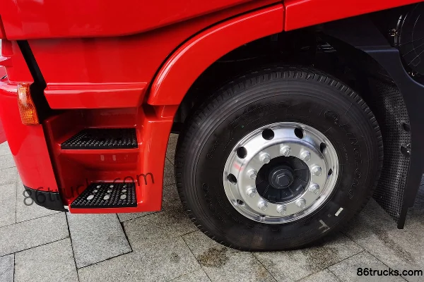 SAIC Hongyan GenlyonC6 camion lourd 380 ch 4X2(6 roues) tracteur routier LNG (pont arrière HY300S) (China VI) Châssis (2) | 86Trucks