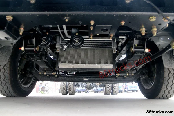 Dayun 102 hp 4X2(6 wheels) 3.67m single-row box light truck Chassis (1) | 86Trucks