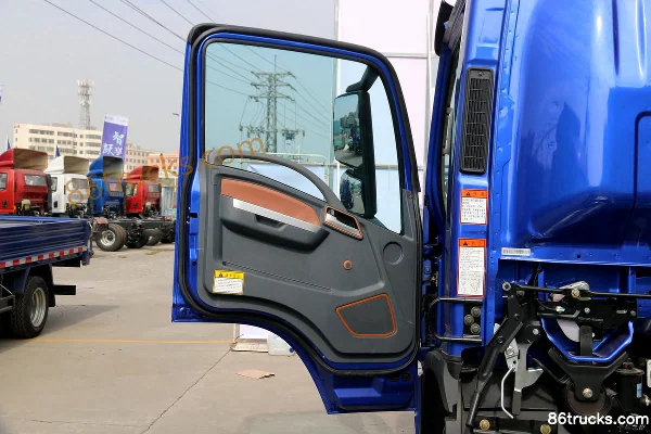 Dayun Xianglong voie large 150 ch 4X2(6 roues) 4,12 m cabine simple fourgon léger (1) | 86Trucks