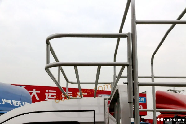 Changan Kuayue New Bao T3 Comfort 1.3L Gasoline 91 hp 4X2(6 wheels) 2.82 m single-row stake micro truck (single rear wheel) Body (1) | 86Tru