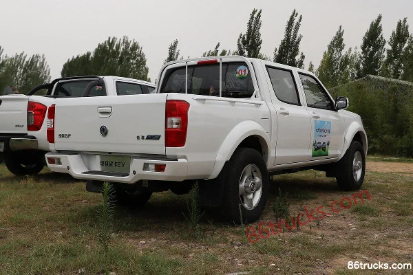 Zhengzhou Nissan Ruichi EV 2019 Model Double Row Pure Electric Pickup 62.7kWh Exterior (2) | 86Trucks